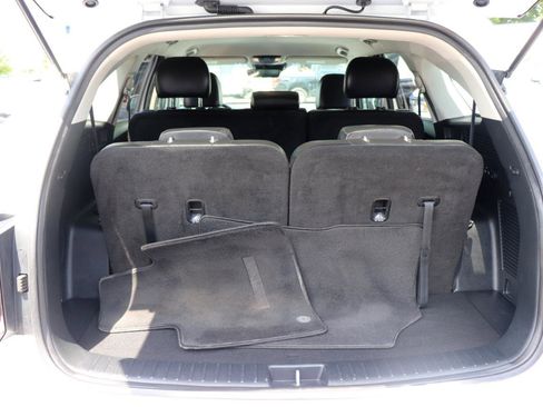Used 2024 Kia Sorento S FWD image 56