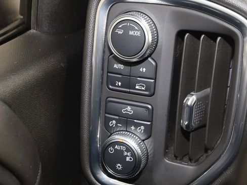 Used 2021 GMC Sierra 1500 SLE image 24