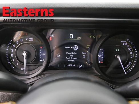 Used 2024 Jeep Wrangler Unlimited AWD/4WD image 18