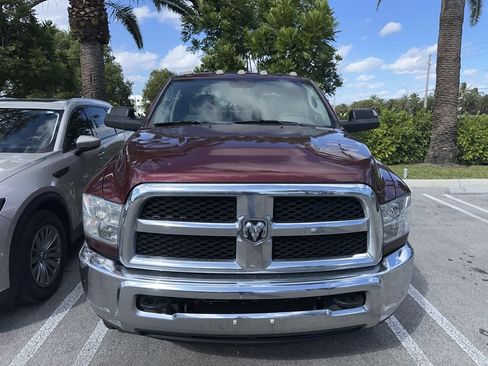 Used 2017 RAM 2500 Tradesman w/ Chrome Appearance Group image 4