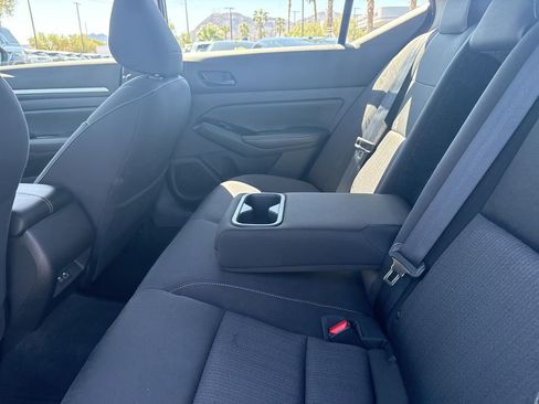 Used 2023 Nissan Altima 2.5 SV FWD image 17