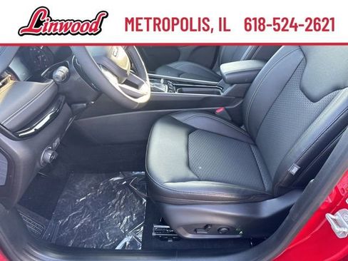 Used 2024 Jeep Compass Latitude w/ Convenience Group AWD/4WD image 14