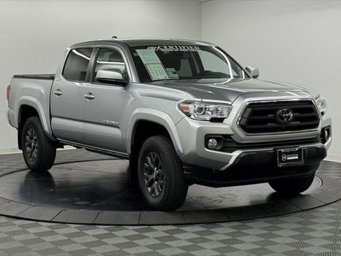 Certified 2022 Toyota Tacoma SR5 image 5