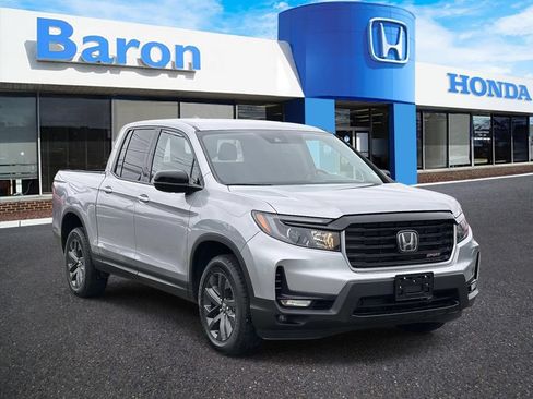 Used 2023 Honda Ridgeline Sport image 1