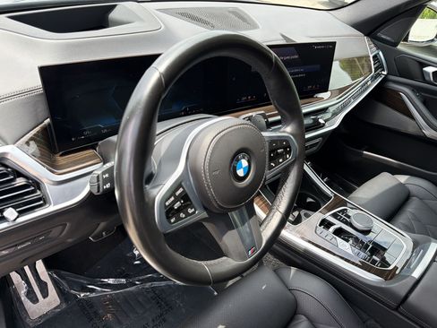 Used 2024 BMW X5 sDrive40i w/ M Sport Package RWD image 4