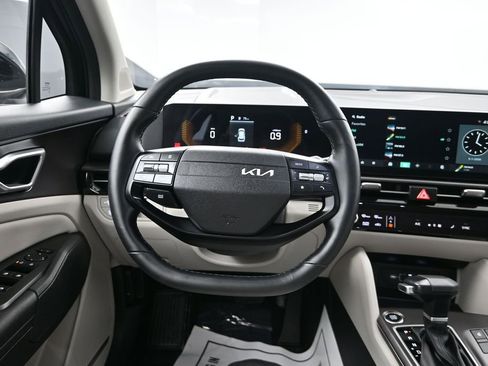 New 2026 Kia Sportage EX w/ EX Panorama Roof Package FWD image 33