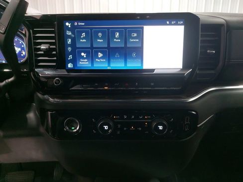 Used 2024 Chevrolet Silverado 1500 LT image 19