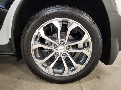 Used 2020 GMC Terrain SLT w/ Preferred Package AWD/4WD image 26
