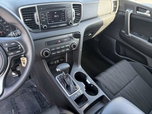 Used 2017 Kia Sportage LX FWD image 27
