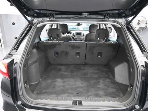 Used 2020 Chevrolet Equinox LT image 40