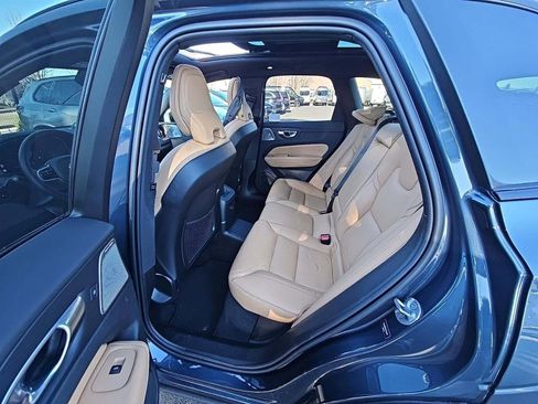 Used 2024 Volvo XC60 T8 Ultimate w/ Climate Package image 8