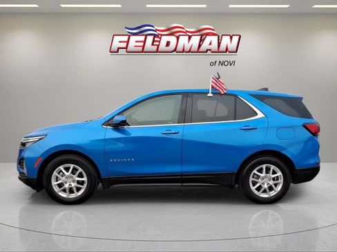 Used 2024 Chevrolet Equinox LT w/ LPO, Floor Liner Package FWD image 2