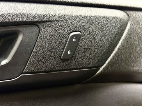 Used 2014 Chevrolet Traverse LT AWD/4WD image 14