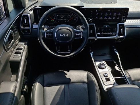 Certified 2023 Kia Sorento EX AWD/4WD image 12
