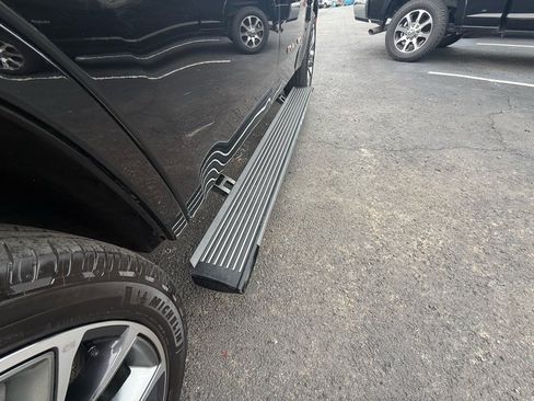 Used 2024 Jeep Grand Wagoneer Series III w/ Rear Seat Video Group 1 image 23