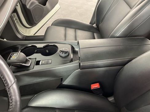 Used 2023 Nissan Rogue SV w/ SV Premium Package image 28