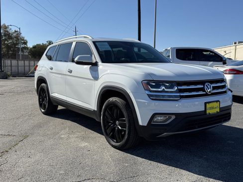 Used 2019 Volkswagen Atlas SEL image 2