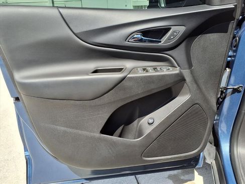 Used 2024 Chevrolet Equinox LT FWD image 17