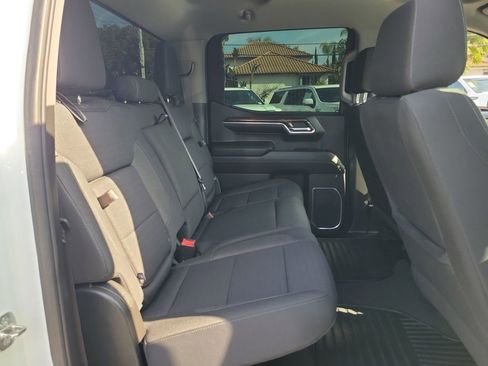Used 2023 GMC Sierra 1500 Elevation image 25