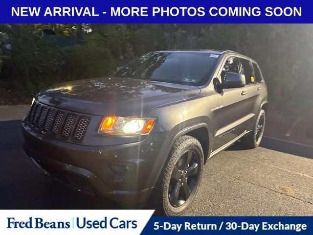 Used 2015 Jeep Grand Cherokee Altitude AWD/4WD image 5