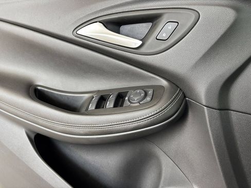 Used 2025 Buick Encore GX Preferred FWD image 18