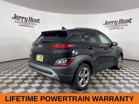 Used 2023 Hyundai Kona SEL w/ Cargo Package FWD image 5
