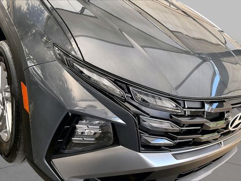 Used 2025 Hyundai Tucson SE FWD image 27
