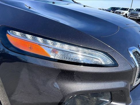 Used 2016 Jeep Cherokee Latitude image 39