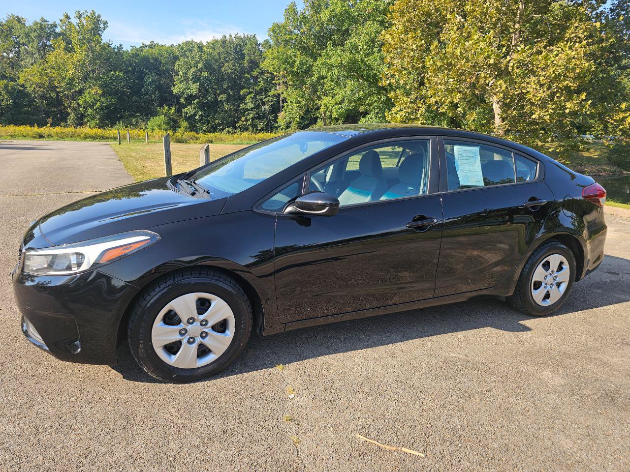 Used 2017 Kia Forte LX w/ LX Popular Package FWD image 10