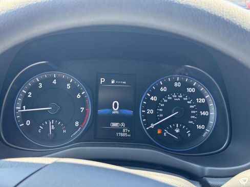 Used 2023 Hyundai Kona SEL AWD/4WD image 24