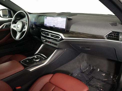 Used 2024 BMW 430i Coupe w/ M Sport Package image 9