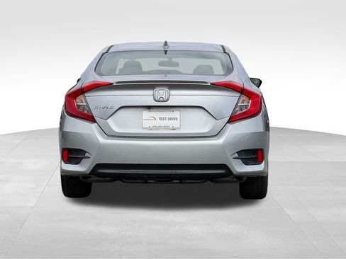 Used 2018 Honda Civic EX-T image 4