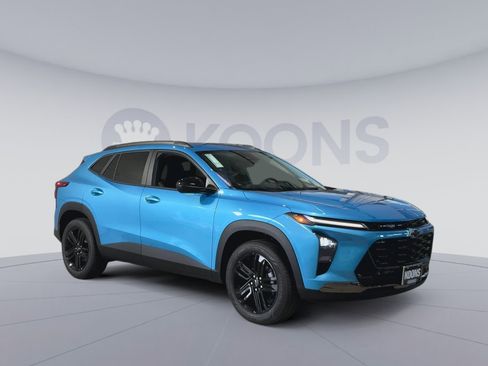 New 2026 Chevrolet Trax ACTIV FWD image 2