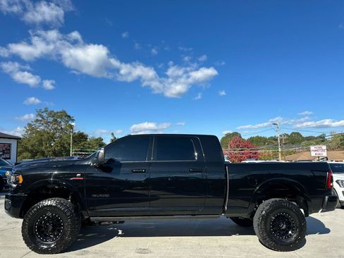 Used 2023 RAM 2500 Limited AWD/4WD image 4