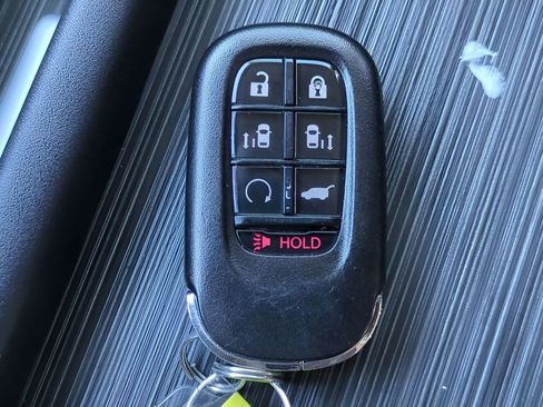 Used 2025 Honda Odyssey Touring image 32