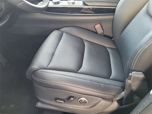 Used 2025 Genesis GV70 2.5T image 17