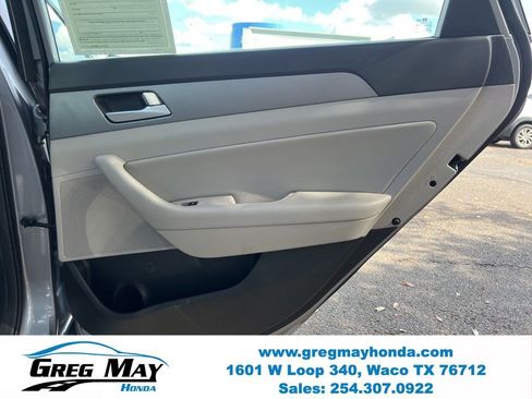 Used 2016 Hyundai Sonata SE FWD image 13