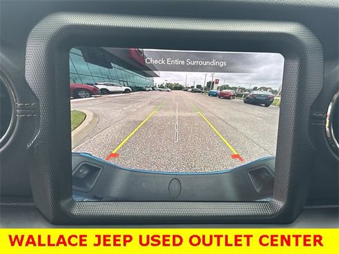 Used 2023 Jeep Gladiator Overland image 35