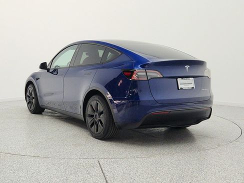 Used 2025 Tesla Model Y Long Range AWD/4WD image 7