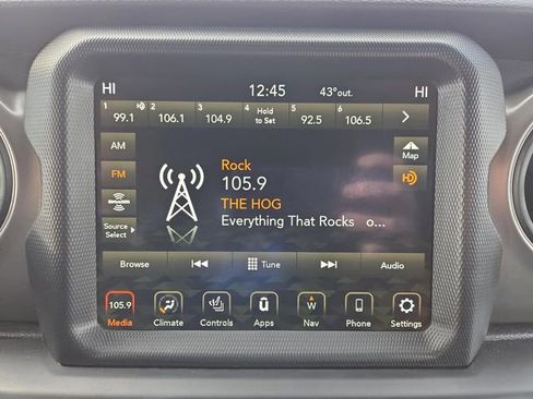 Used 2022 Jeep Wrangler Unlimited Sport image 18