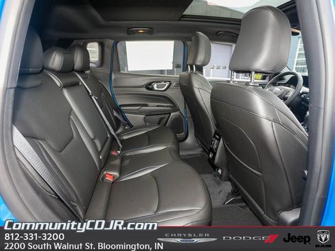 New 2025 Jeep Compass Limited w/ Sun & Sound Group AWD/4WD image 19