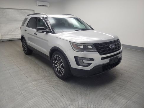 Used 2016 Ford Explorer Sport w/ Equipment Group 401A AWD/4WD image 11