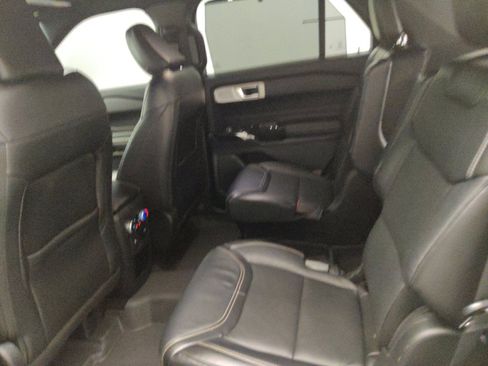 Used 2021 Ford Explorer ST w/ Equipment Group 401A AWD/4WD image 18
