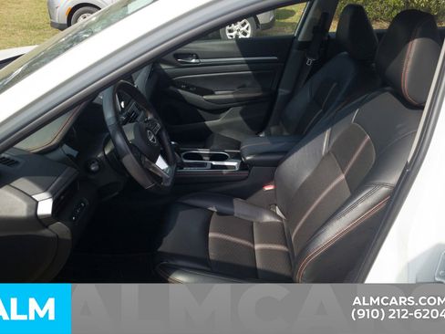 Used 2025 Nissan Altima 2.5 SR image 6