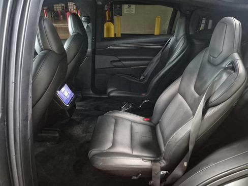 Used 2023 Tesla Model X Plaid AWD/4WD image 6