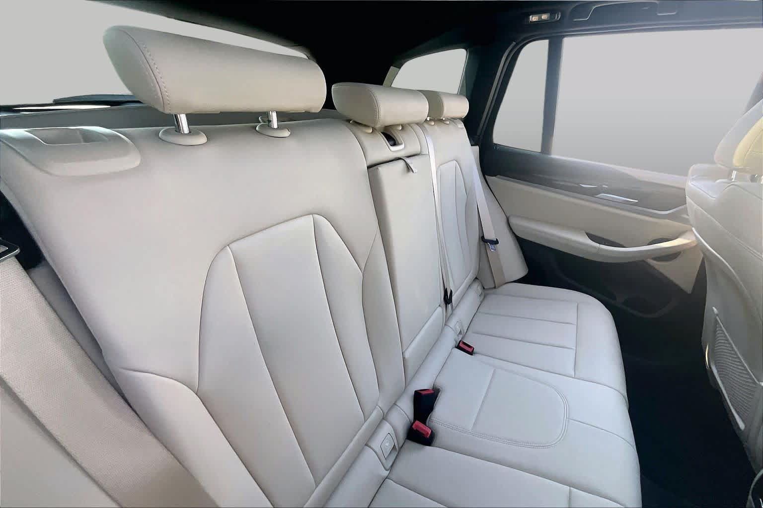 Used 2019 BMW X3 sDrive30i w/ Premium Package RWD image 18