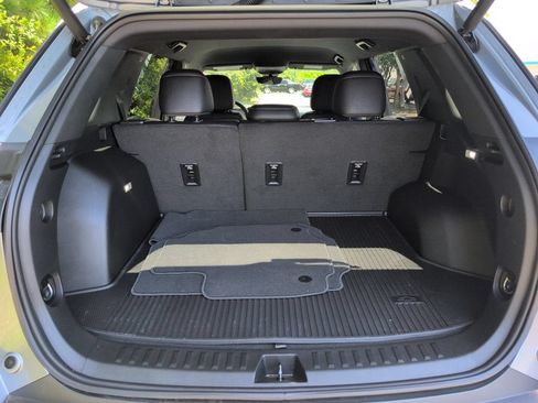 Used 2026 Chevrolet Equinox LT w/ Convenience Package II FWD image 5