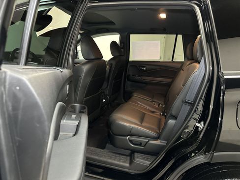 Certified 2021 Honda Passport Touring image 32