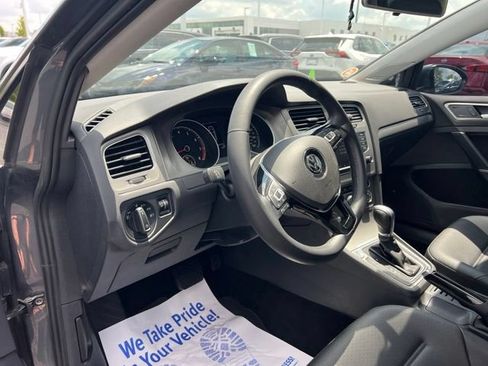 Used 2017 Volkswagen Golf SE FWD image 9
