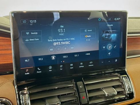 Used 2023 Lincoln Navigator Reserve AWD/4WD image 15